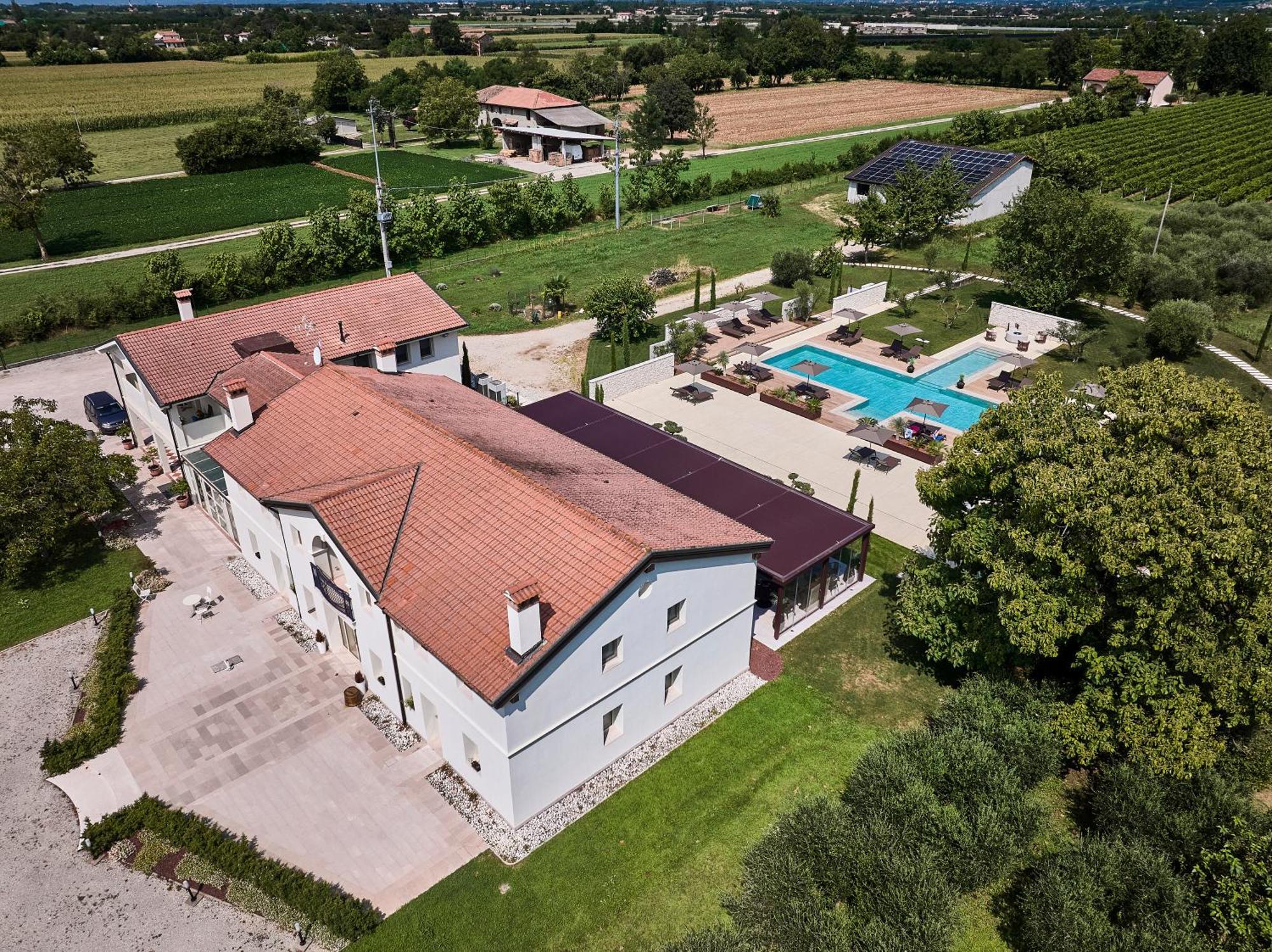 Agriturismo Zappare Farm Hotel Trevignano 外观 照片